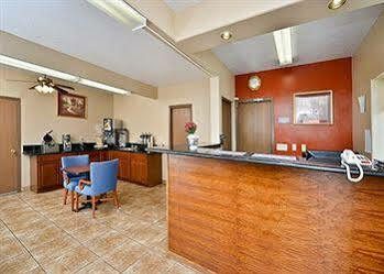 Hotel &