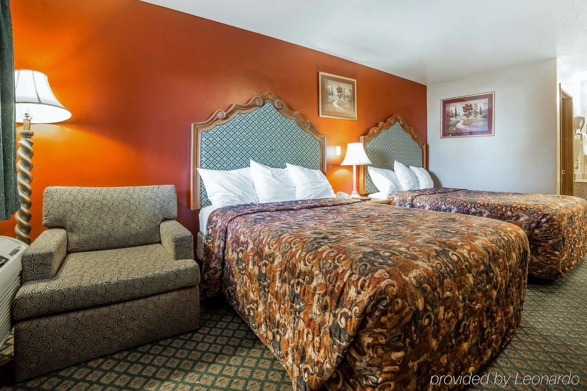 & Hotel Riverton